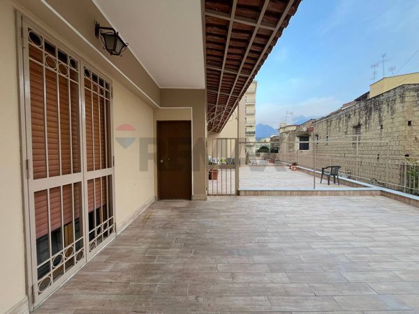 Ufficio San Giorgio a Cremano, NA Affitto