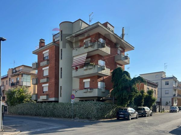 Duplex Aprilia, LT Vendita