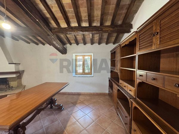 Casa Semindipendente Ponze, Trevi, PG Vendita