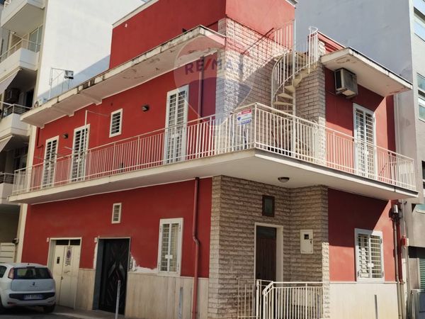 Casa Indipendente Modugno, BA Vendita