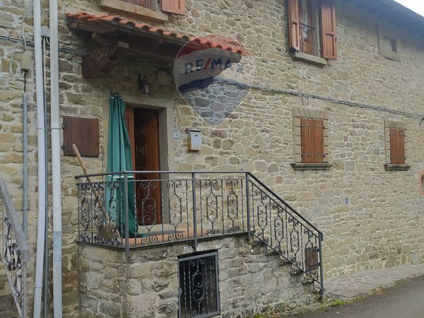 Casa Semindipendente Montemignaio, AR Vendita