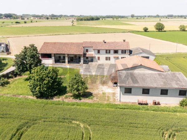 Cascina/Casale Torricella del Pizzo, CR Vendita