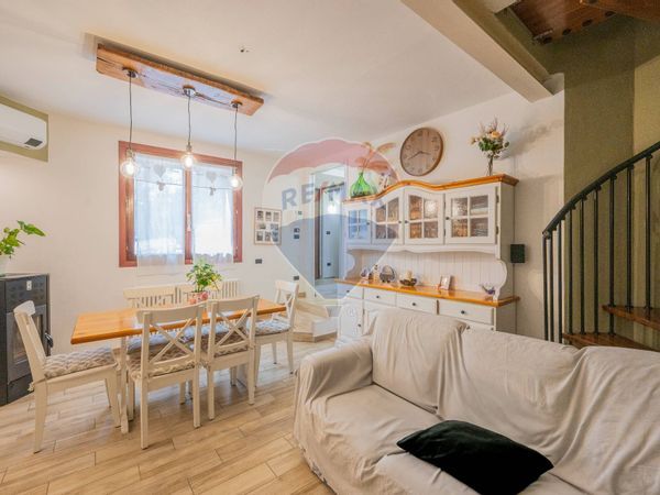 Casa Semindipendente Caprara, Campegine, RE Vendita