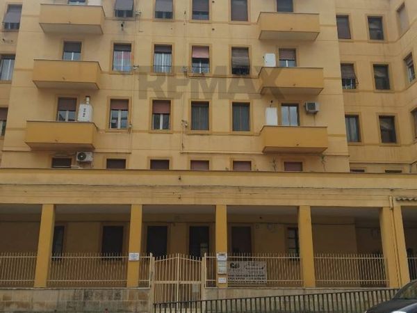 Appartamento Semicentro, Caltanissetta, CL Vendita