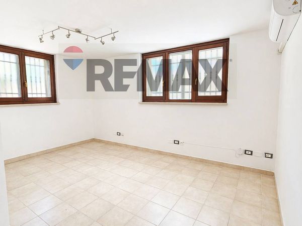 Ufficio Genneruxi, Cagliari, CA Affitto