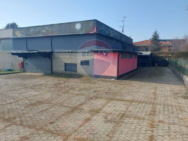 Locale Commerciale Calusco d'Adda, BG Affitto