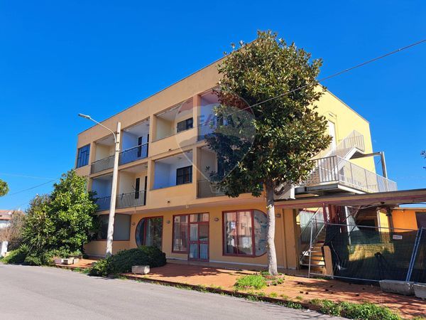Albergo/Hotel Lanciano, CH Vendita