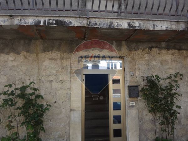 Casa Indipendente Pretoro, CH Vendita