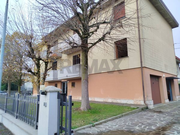 Appartamento Medolla, MO Vendita