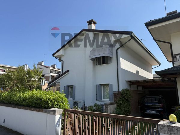 Villa a schiera Dosson di Casier, Casier, TV Vendita