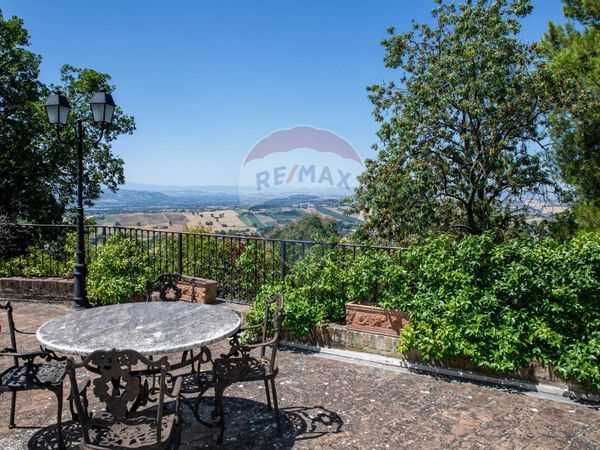 Villa singola Recanati, MC Vendita