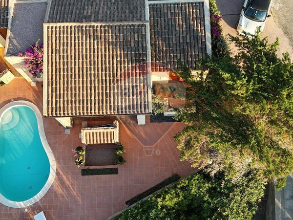 Villa o villino Costa Paradiso, Trinità d'Agultu e Vignola, SS Vendita