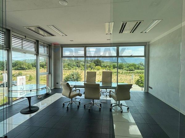 Locale Commerciale Ventena, Montevarchi, AR Affitto - Foto 2