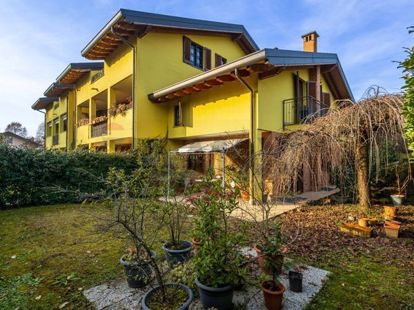 Villa a schiera Lesmo, MB Vendita