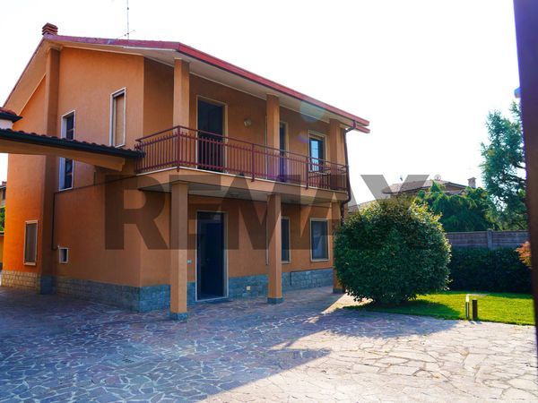 Villa singola Grezzago, MI Vendita