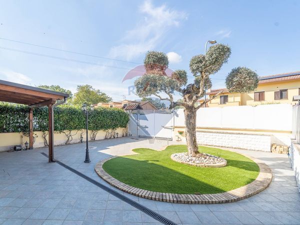 Villa o villino Marco Simone, Guidonia Montecelio, RM Vendita - Foto 3