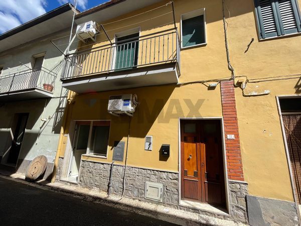 Casa Semindipendente San Salvatore Telesino, BN Vendita