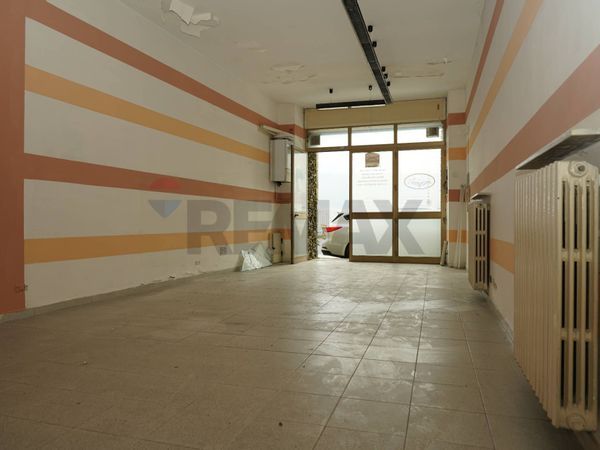 Locale Commerciale Enna, EN Affitto