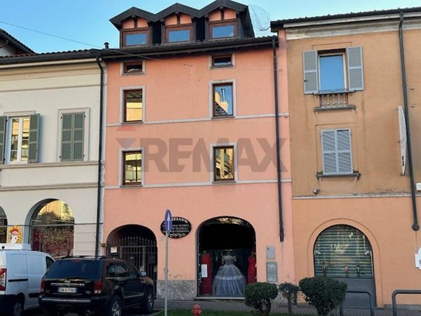 Locale Commerciale Malnate, VA Vendita