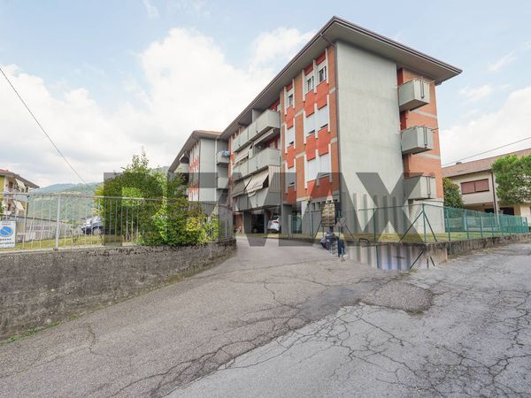 Appartamento Casnigo, BG Vendita