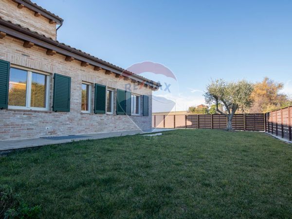 Villa o villino Torrette Di Ancona, Ancona, AN Vendita - Foto 2