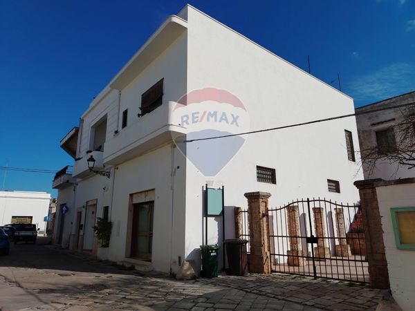 Casa Indipendente Racale, LE Vendita