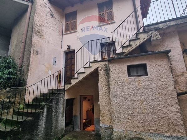 Porzione di casa Agra, VA Vendita