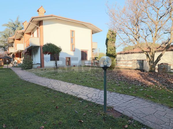 Villa a schiera Ambivere, BG Vendita