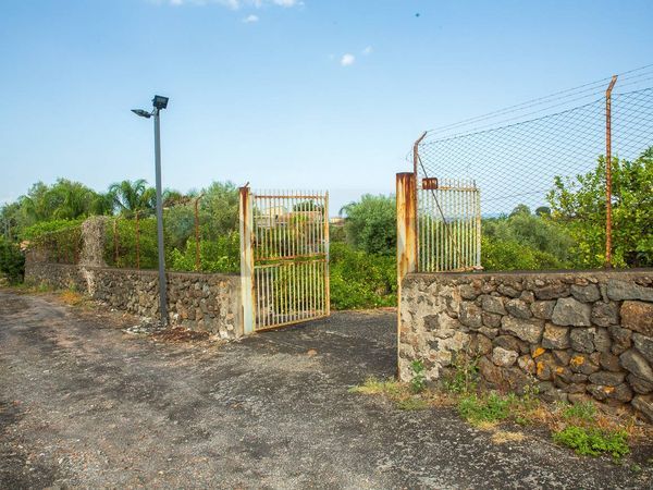 Rustico Santa Tecla Di Acireale, Acireale, CT Vendita