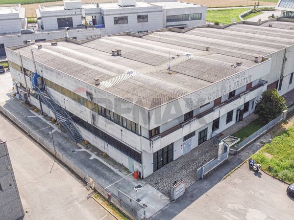 Capannone Industriale Grumello del Monte, BG Vendita