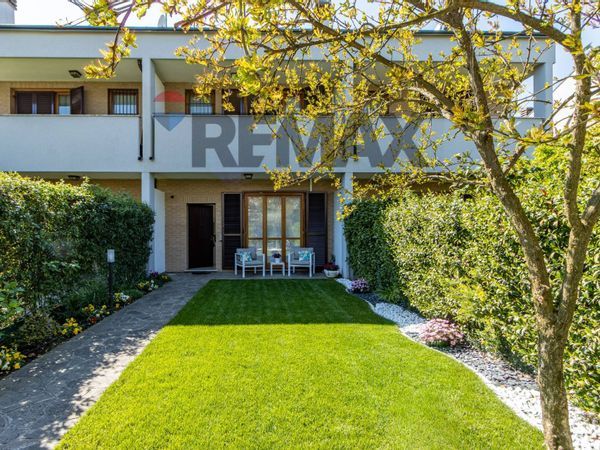 Villa a schiera Seregno, MB Vendita