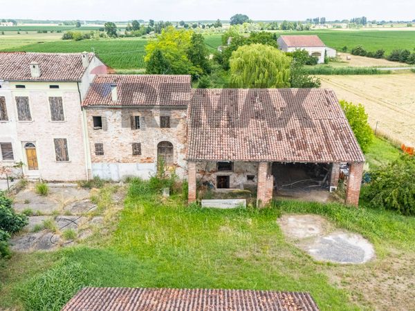 Casa Semindipendente Commessaggio, MN Vendita