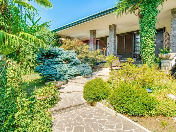 Villa singola Castellanza, VA Vendita