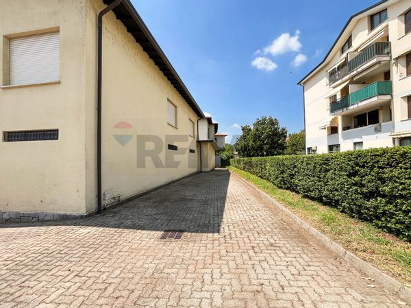 Casa Indipendente Sesto Calende, VA Vendita