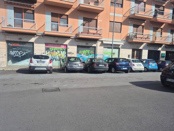 Locale Commerciale Notarbartolo, Palermo, PA Affitto - Foto 4