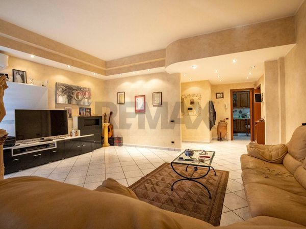 Appartamento Confine Con S. Giorgio S/L, Legnano, MI Vendita