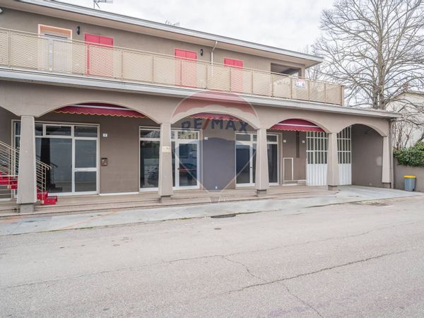 Negozio Viadana, MN Affitto