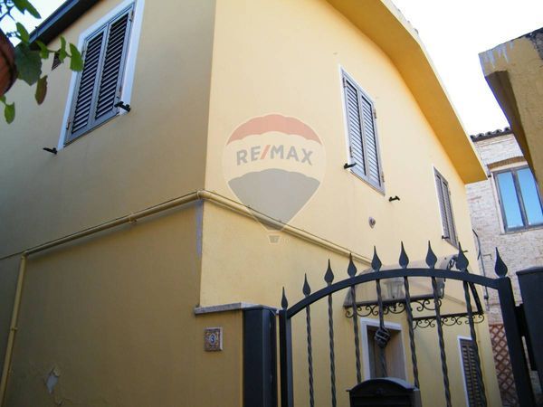 Casa Semindipendente Bucchianico, CH Vendita