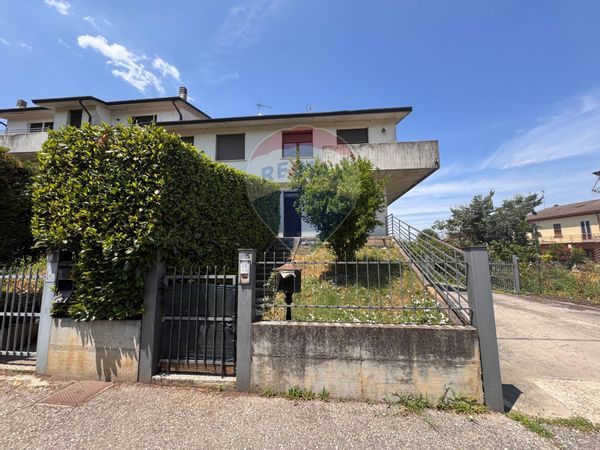 Villa a schiera Sustinente, MN Vendita