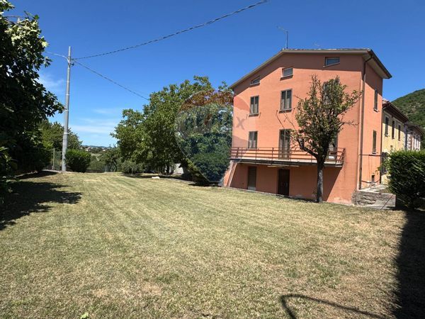 Casa Semindipendente Purello, Fossato di Vico, PG Vendita