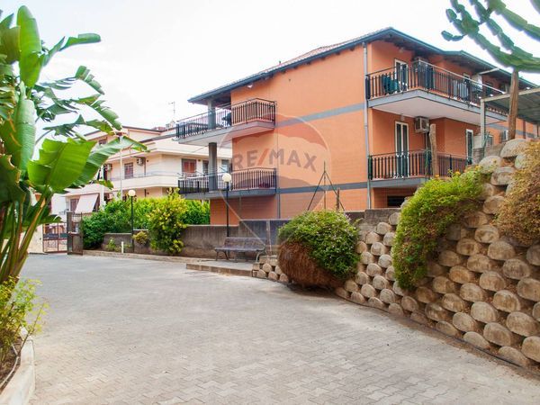 Attico/Mansarda Motta Sant'Anastasia, CT Vendita