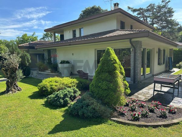 Villa singola Cantù, CO Vendita