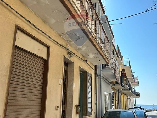 Casa Indipendente Roccalumera, ME Vendita