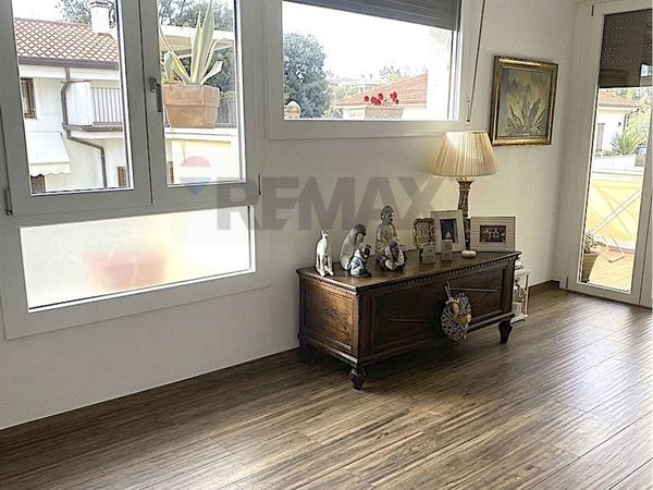 Appartamento Marina di Massa, Massa, MS Vendita - Foto 2