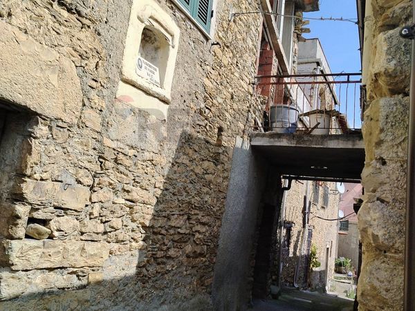 Appartamento Calderara, Pieve di Teco, IM Vendita