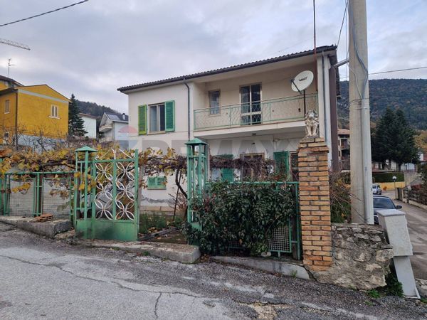 Casa Indipendente Palena, CH Vendita