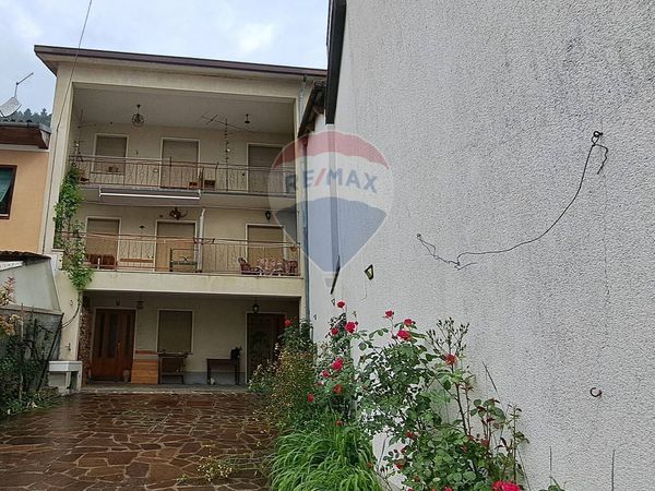 Porzione di casa Rivai, Arsiè, BL Vendita