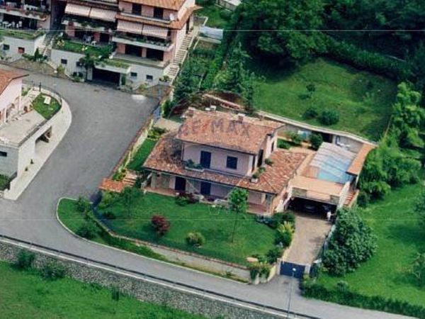 Villa singola San Giovanni Bianco, BG Vendita