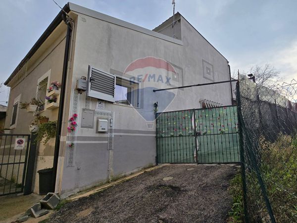Casa Indipendente Sulmona, AQ Vendita