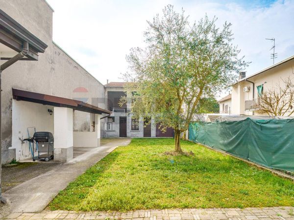 Casa Semindipendente Olgiate Olona, VA Vendita